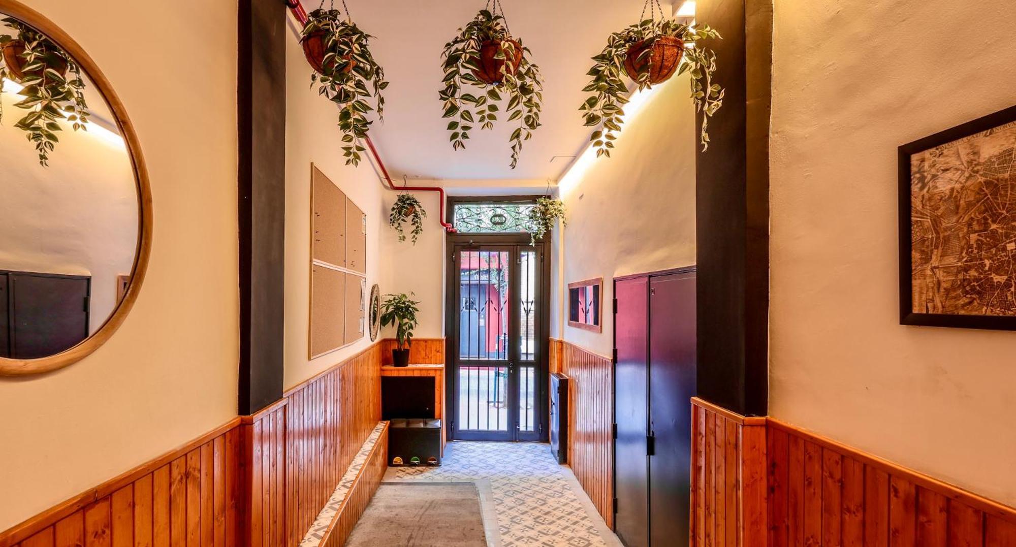 Eliseo - Livingcoworking - Malasana Madrid Bagian luar foto